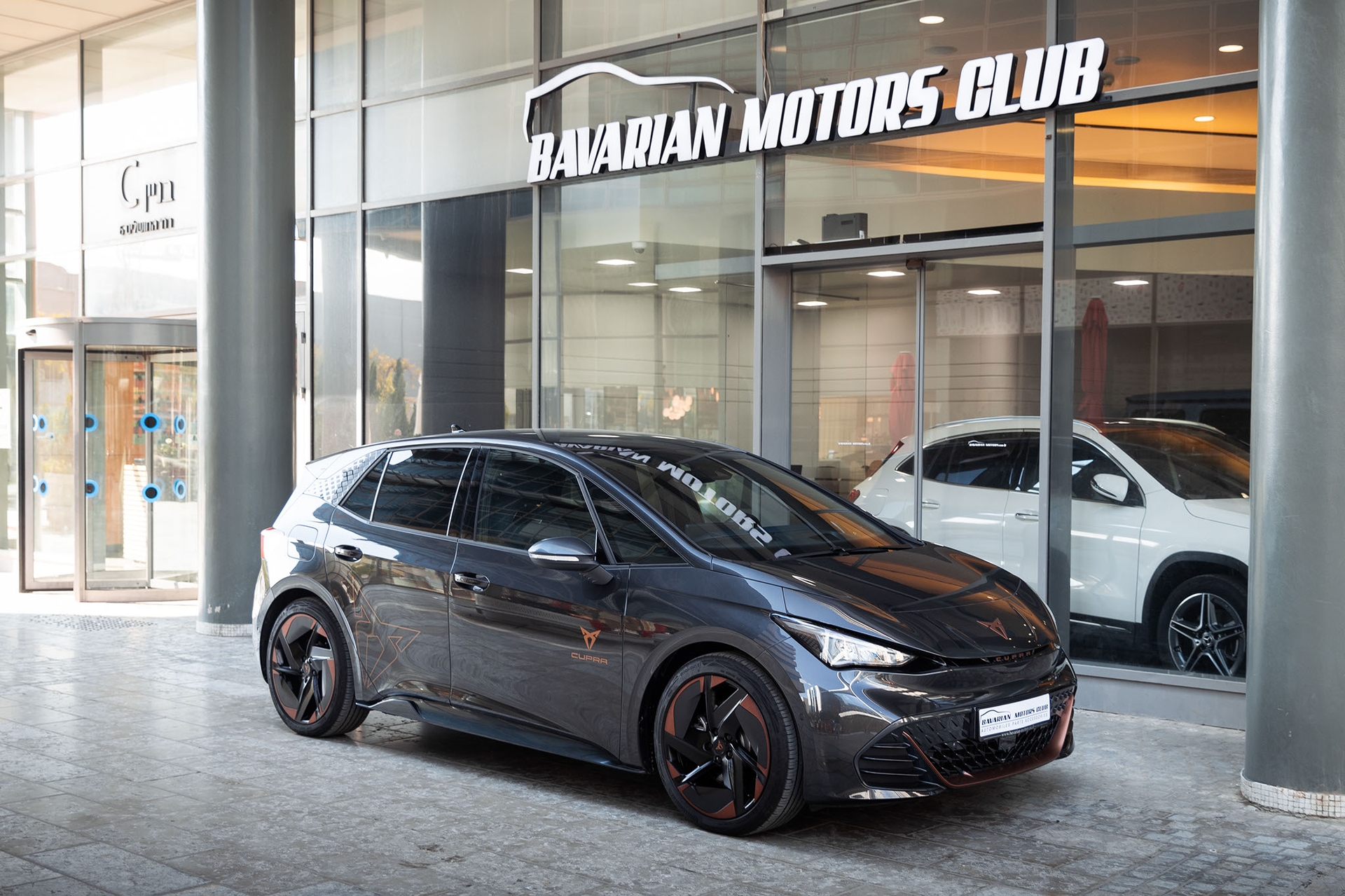 בוואריאן מוטורס