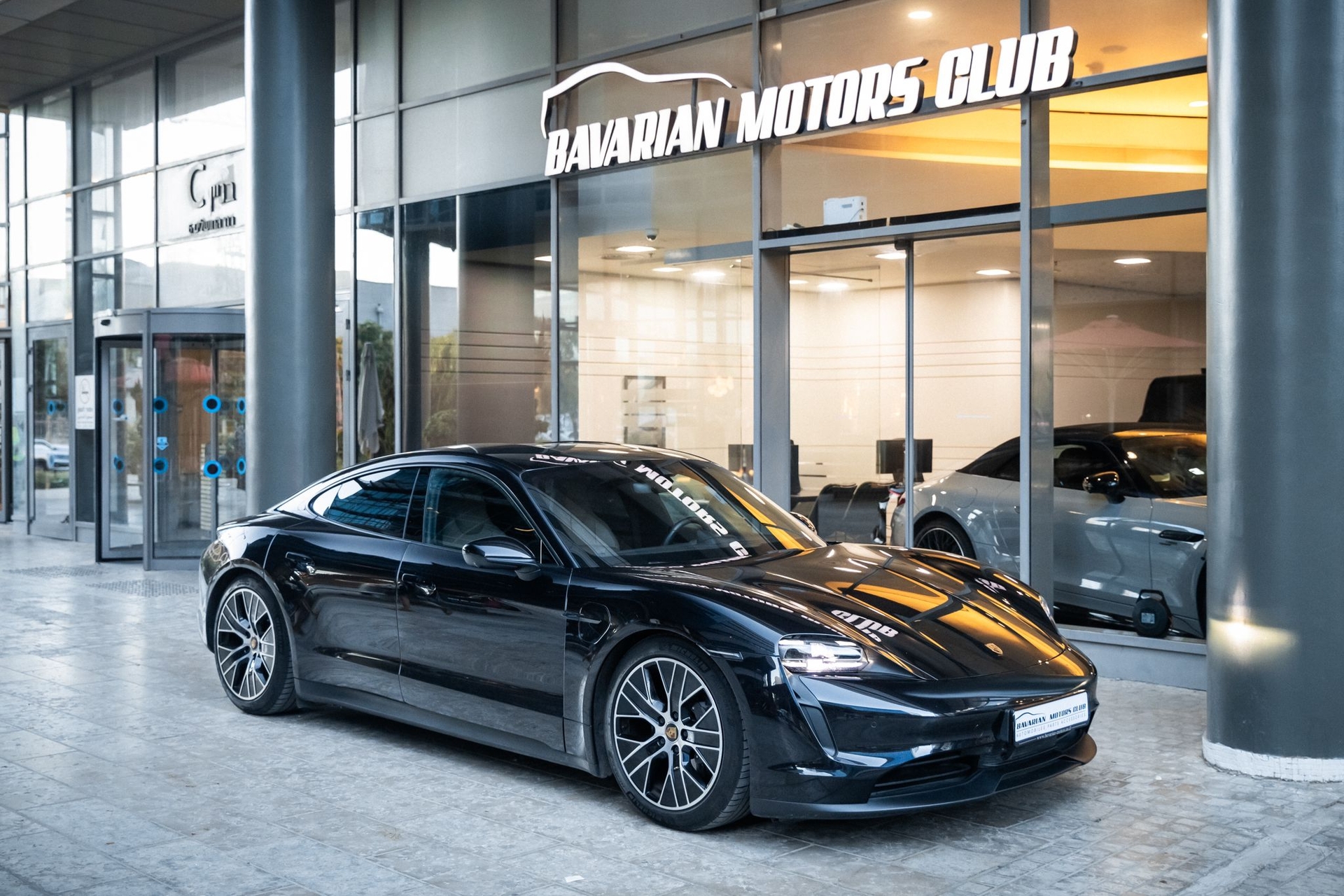 בוואריאן מוטורס