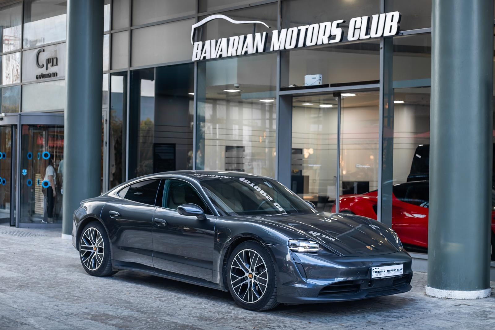 בוואריאן מוטורס